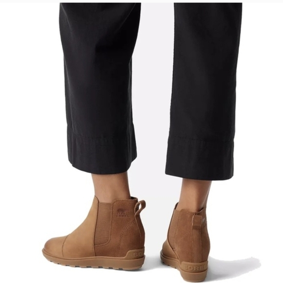 Sorel Shoes - SOREL Evie II Chelsea Wedge Ankle Booties Tan Leather Waterproof‎